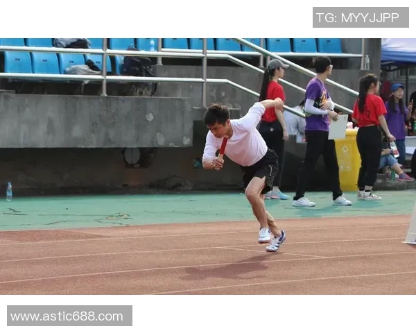 Top Esports战队奋勇拼搏展现团队精神逐梦赛场再创新辉煌