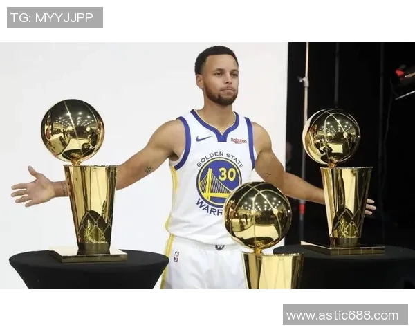 斯蒂芬库里引领篮球新时代展现无与伦比的投射艺术与团队精神