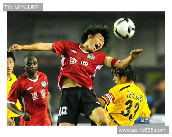 河南队对阵焦点战役全面打响双方鏖战力拼胜负悬念十足