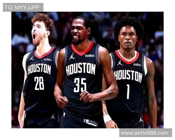 火箭队迎战马刺队展开激烈角逐 期待年轻球员再创佳绩