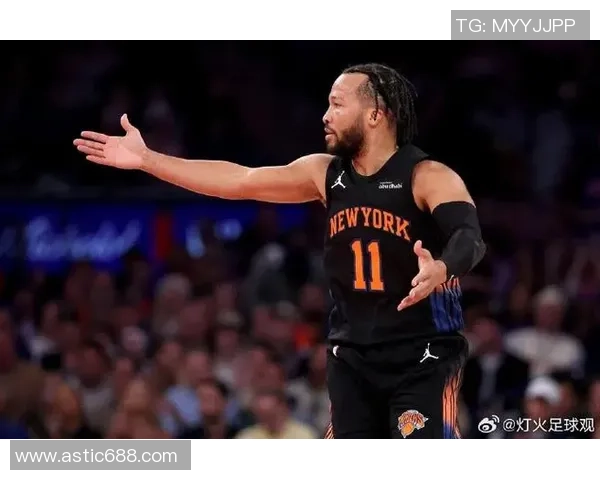 迈阿密热火在季后赛对决中展现强劲实力 力争突破迎接更高挑战